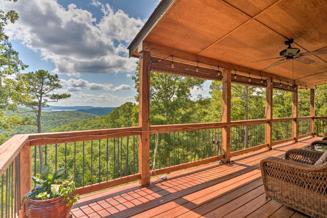 Spacious Log Cabin With Fire Pit And Game Room! ยูเรกาสปริงส์ ภายนอก รูปภาพ