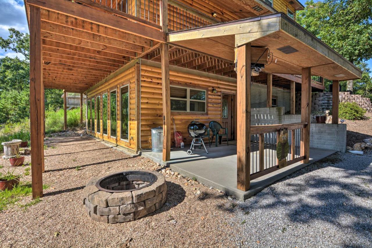 Spacious Log Cabin With Fire Pit And Game Room! ยูเรกาสปริงส์ ภายนอก รูปภาพ