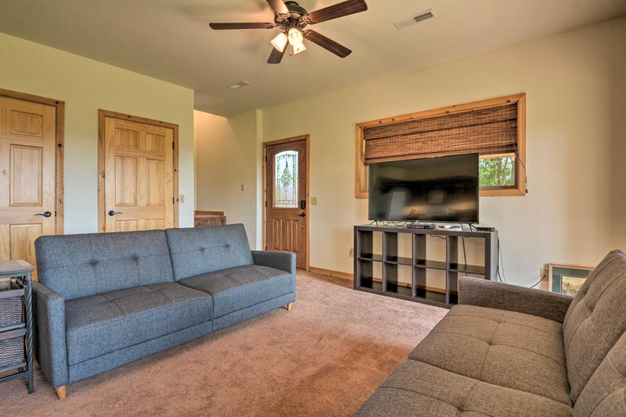 Spacious Log Cabin With Fire Pit And Game Room! ยูเรกาสปริงส์ ภายนอก รูปภาพ