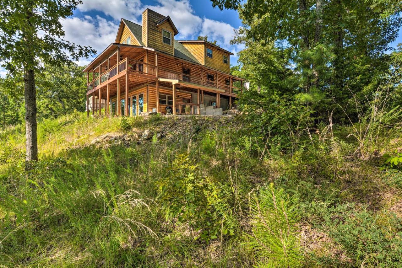 Spacious Log Cabin With Fire Pit And Game Room! ยูเรกาสปริงส์ ภายนอก รูปภาพ